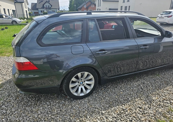 BMW Seria 5 cena 26000 przebieg: 269000, rok produkcji 2008 z Biała małe 154